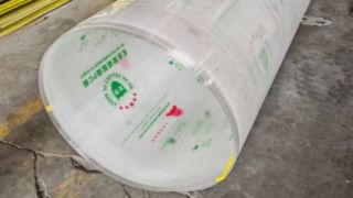 Chapa hueca de policarbonato en rollos.