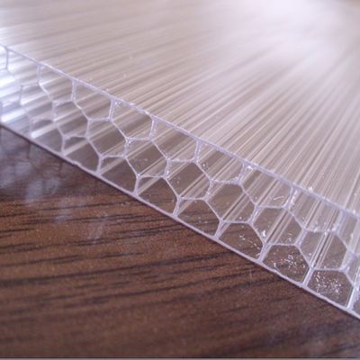 3mm-20mm de diseño moderno PC Multilayers Hoja de panal de miel para arquitectura y construcción contra lluvias torrenciales