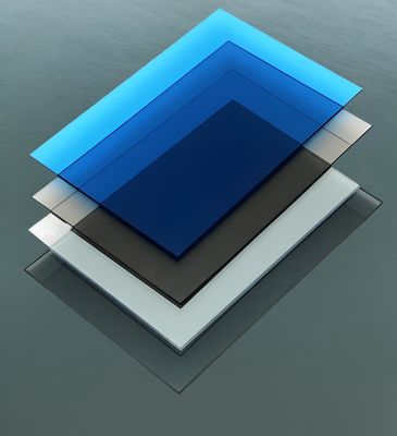 Un buen precio. Hoja sólida de plástico de policarbonato ligero con recubrimiento anti-UV para techos, toldos y invernaderos en línea