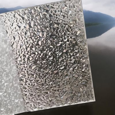 Hoja de diamante de policarbonato transmitente de luz de tamaño personalizado para techos y edificios