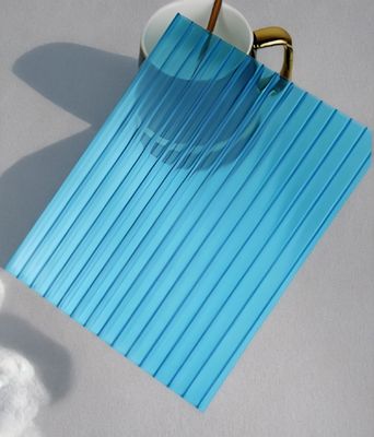 4 mm 4 * 8 pies de policarbonato azul hoja hueca con estructura de panal de miel