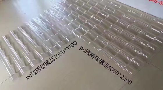 Un buen precio. Tejas acristaladas de policarbonato resistentes a la intemperie y estéticas para techos residenciales, comerciales e industriales en línea