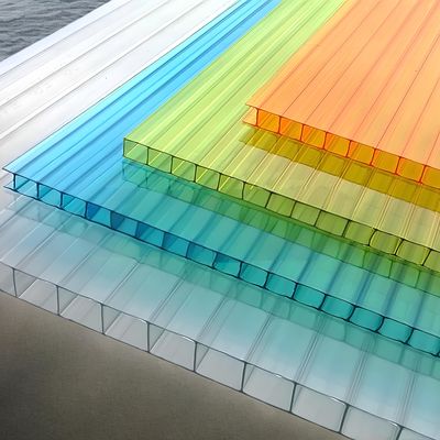 Tejas de policarbonato de paredes múltiples de 4 mm a 20 mm de colores Materiales de techado ligeros y duraderos