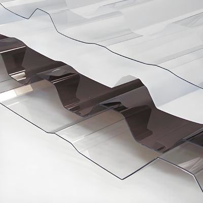Panel de techo de policarbonato corrugado ligero resistente a los rayos UV duradero para soluciones de techos residenciales comerciales