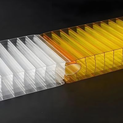 Hoja de policarbonato amarillo de 40 mm con textura de patrón de enchufe para rigidez estructural y difusión de luz mejorada