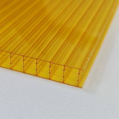 Amarillo 10 mm Cuatro capas de policarbonato hoja hueca combinación definitiva de aislamiento resistencia al impacto y protección UV