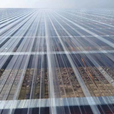 Un buen precio. Hoja de cielo abierto de plástico corrugado de policarbonato longitud personalizada 0.8mm-2.8mm en línea