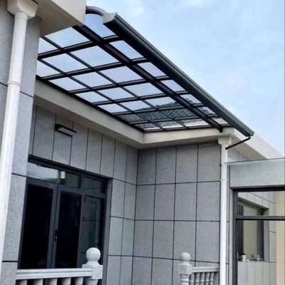 Tienda de policarbonato DIY resistente a la intemperie para protección solar moderna y lluviosa
