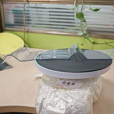 Lámina corrugada de policarbonato transparente de 840 mm de ancho para aplicaciones flexibles y versátiles