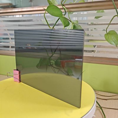 Un buen precio. High Impact Strength Polycarbonate Solid Sheet with Density of 1.2g/cm3 en línea