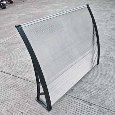 Un buen precio. Material de vela de policarbonato 1000mm*1000mm 1000mm*1200mm PC Toldo de balcón con techo hecho con hoja hueca PC o hoja sólida PC adecuado para uso comercial en línea