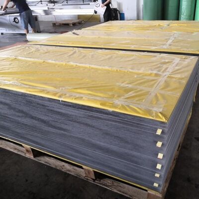 Un buen precio. Precio Barato 6 mm de plástico 4 * 8 pies de hoja de policarbonato hoja transparente clara con excepcional resistencia al impacto y alta transmisión de luz para industrial y toldo dosel en línea