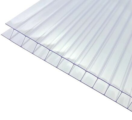Un buen precio. Panel hueco de policarbonato multicapa de 8 mm de espesor, panel de doble pared que proporciona una solución ligera y duradera con protección UV y alta resistencia en línea
