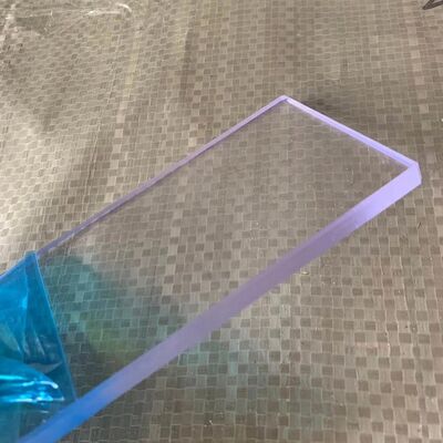 Un buen precio. Alta resistencia al impacto de la hoja sólida de policarbonato Densidad de 12 gcm3 Rango de espesor 60 mm Excelente resistencia al clima y claridad óptica para exteriores en línea