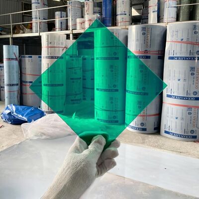 Fácil de cortar lámina de policarbonato de plástico flexible verde resistente a la intemperie material duradero perfecto para exteriores e interiores